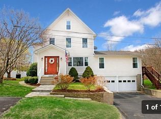 55 Walnut Ave, Shelton, CT 06484
