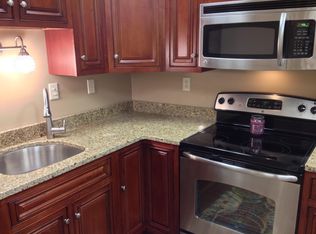 41 Oswego St APT 200, Baldwinsville, NY 13027
