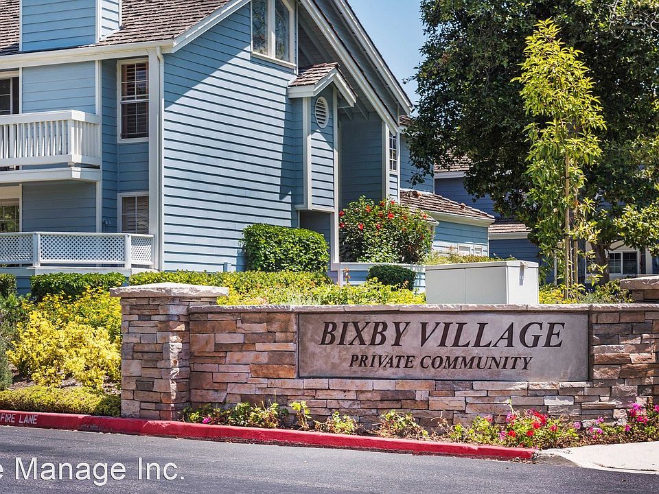1st image of 530 Stoneham Ct Unit 102