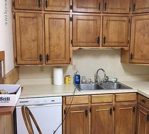 5th image of 3823 Beaver Dr