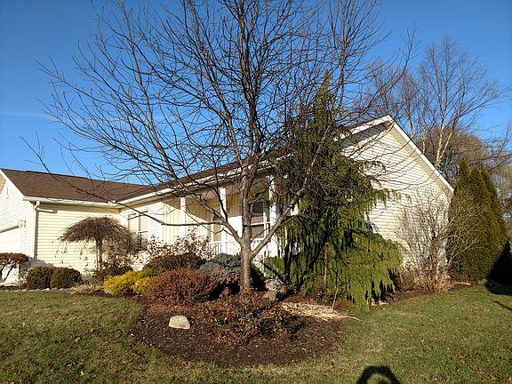 3rd image of 125 Fairview Dr