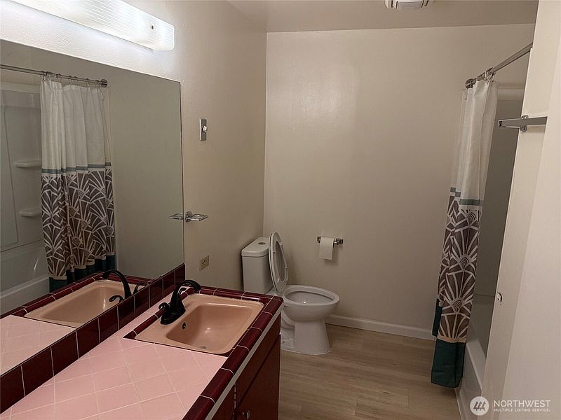 3rd image of 15109 SE Newport Way