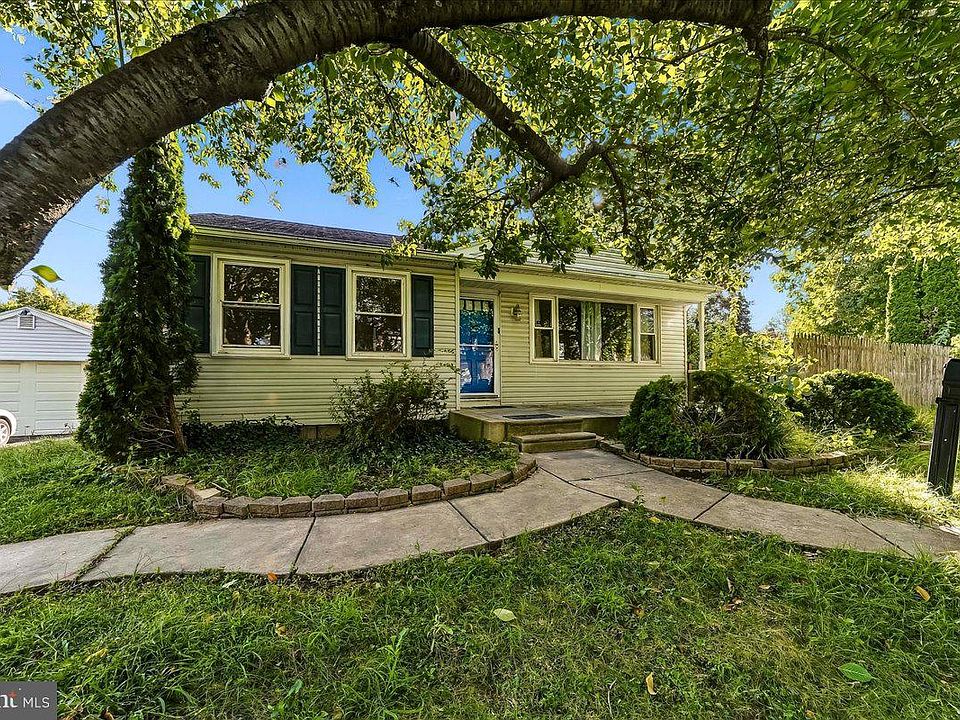 1st image of 26 Ash Rd