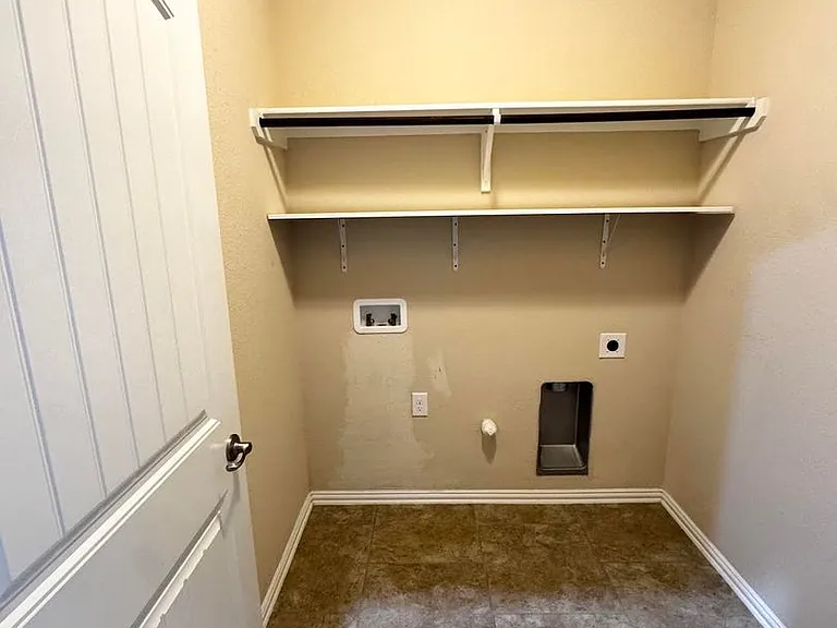 6608 Vanguard Rd — Photo 14