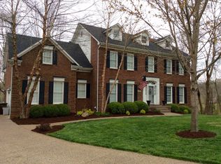 7017 Shallow Lake Rd, Prospect, KY 40059