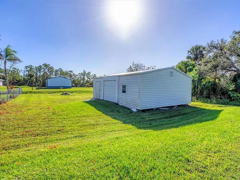 4154 Jennings Blvd — Photo 33