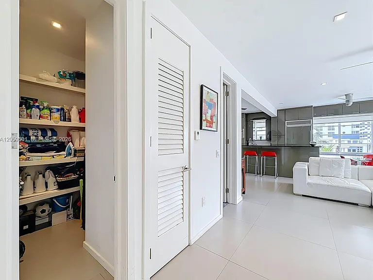 1460 Ocean Dr #404 — Photo 30