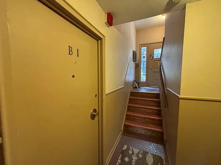 200 W Evergreen Ave #1B — Photo 3