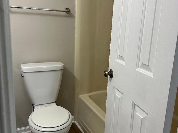 5th image of 4531 Greyedge Dr