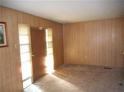 4th image of 2300 E Valley Pkwy Spc 36