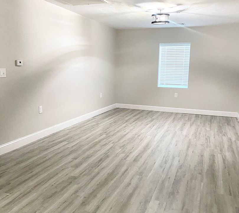 2nd image of 4380 N Main St #G3