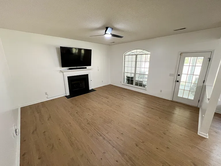 113 Fairhaven Dr — Photo 12