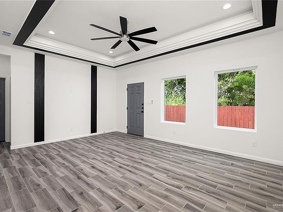 3rd image of 2020 Cedar Ave #B