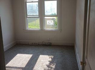 1916 43rd St #B2, Kenosha, WI 53140