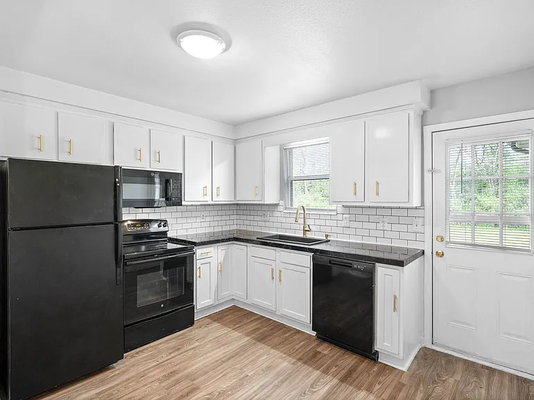 101 Tandy Dr #A — Photo 9