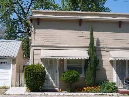 1st image of 723 Grove St