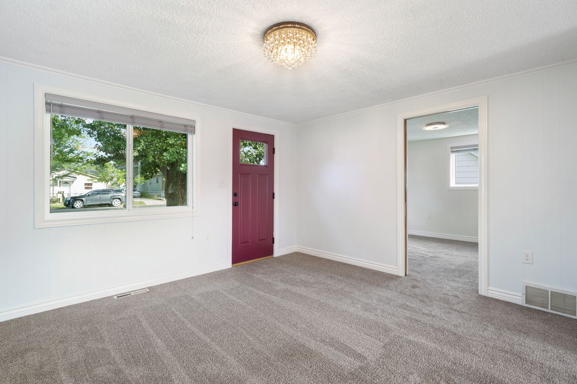 next background image