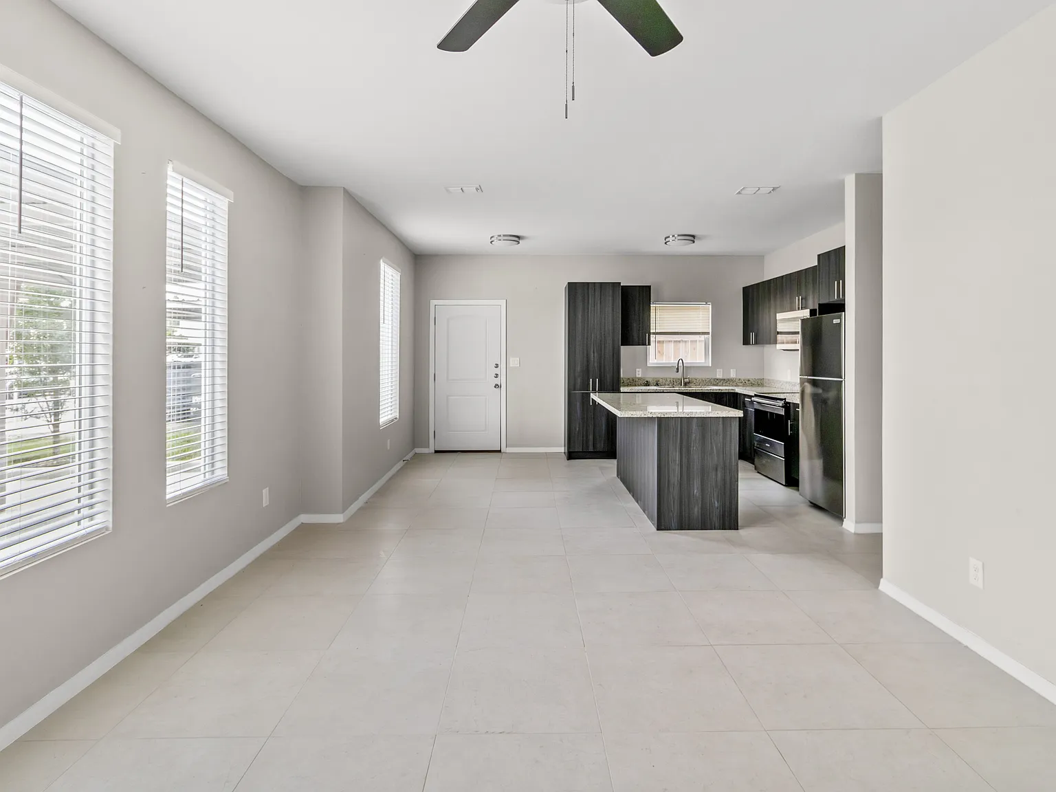 1405 Alta Vista Drive - 1 — Photo 2