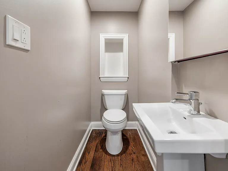 713 Acadia Ct — Photo 14