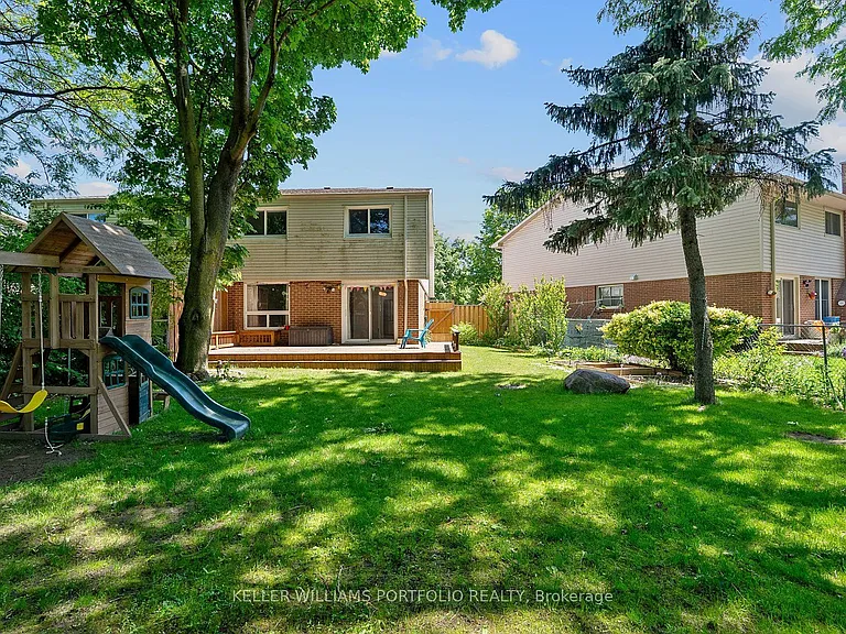 24 Ulysses Pl — Photo 46