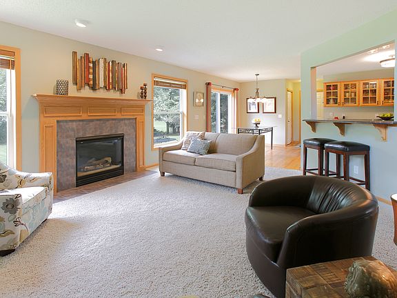 5th image of 8008 Greenbriar Ln