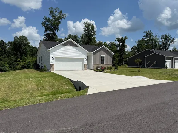 706 Chestnut Bnd, Dickson, TN 37055