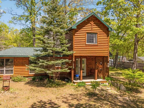5466 Big Wolf Ln, Lewiston, MI 49756