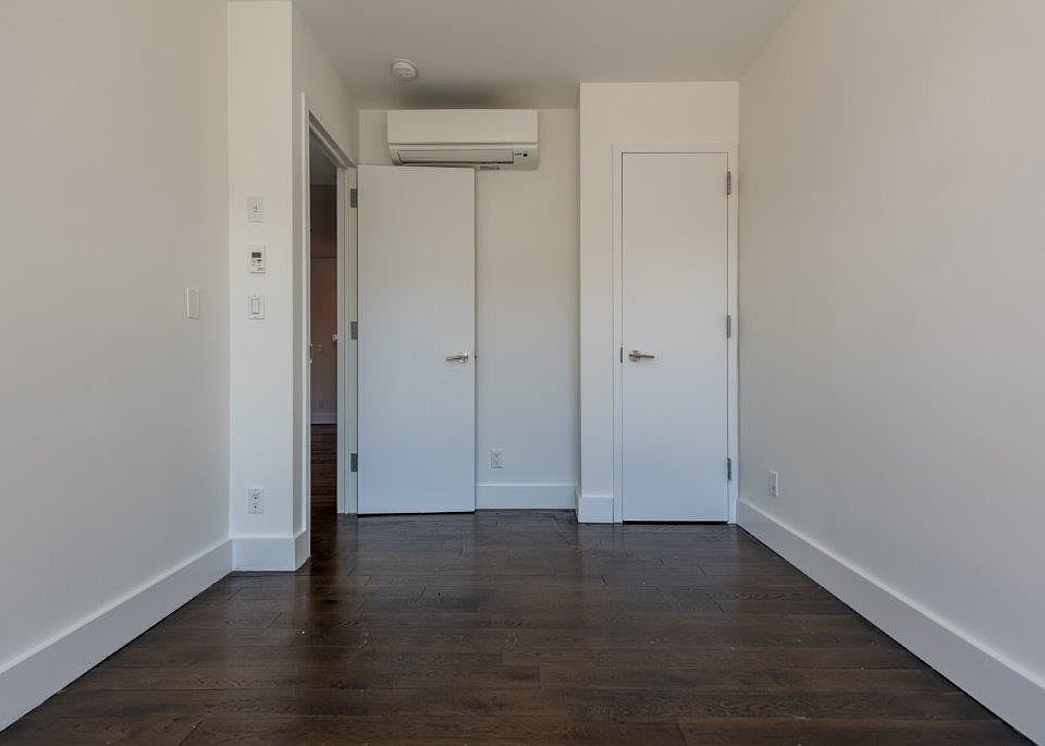 1st image of 49 Montrose Ave #2BAXX