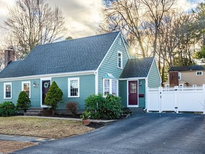 18 Wentworth Rd, Reading, MA, 01867