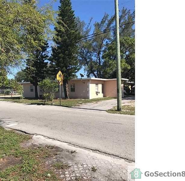 2nd image of 849 NW 13th Ave