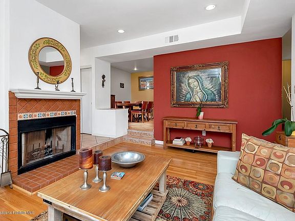 3rd image of 714 Sunnyhill Dr