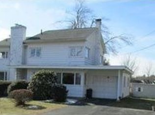 678 Parker St, East Longmeadow, MA 01028