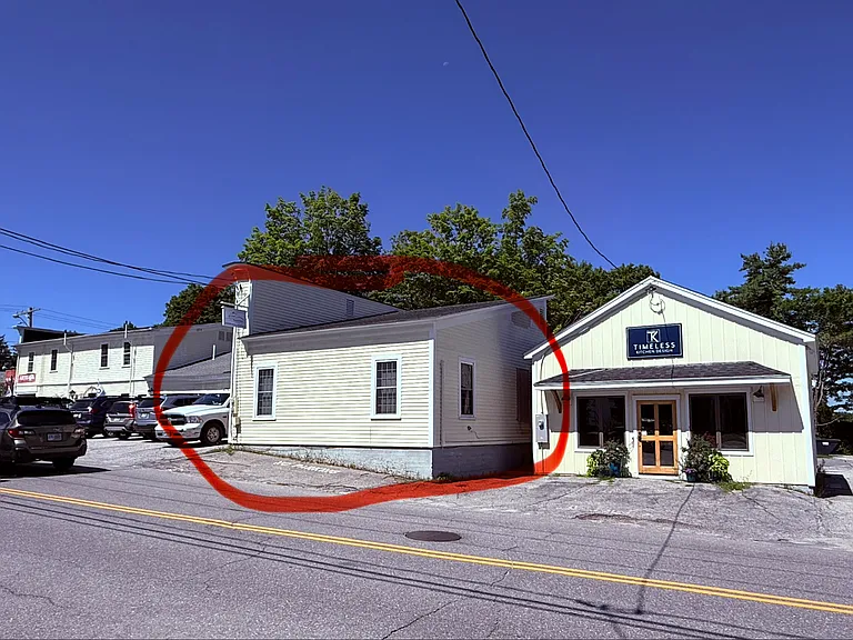 11 Pleasant St #2 — Photo 14
