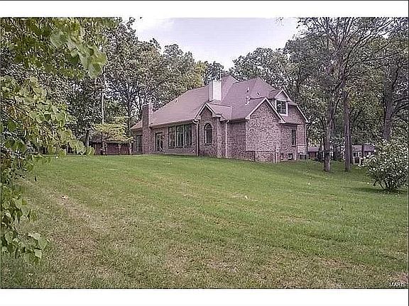 2nd image of 13 Sackston Woods Ln