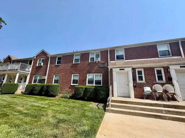 (undisclosed Address), Oakland Gardens, NY 11364