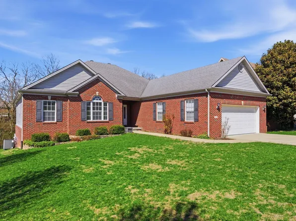 105 Hidden Paddock Ln, Georgetown, KY 40324