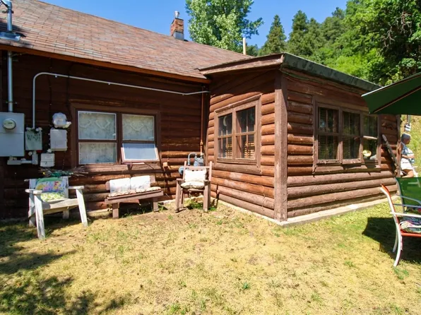 32 Denver Ave, Deadwood, SD 57732