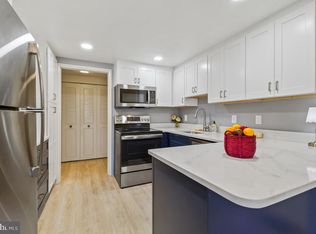 3362 Gleneagles Dr #71-1D, Silver Spring, MD 20906