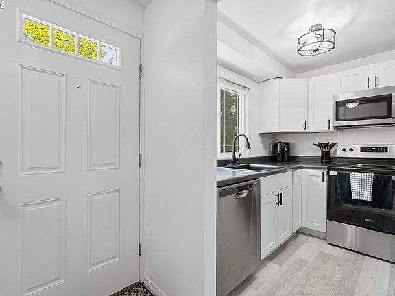 5th image of 29750 SW Courtside Dr APT 6