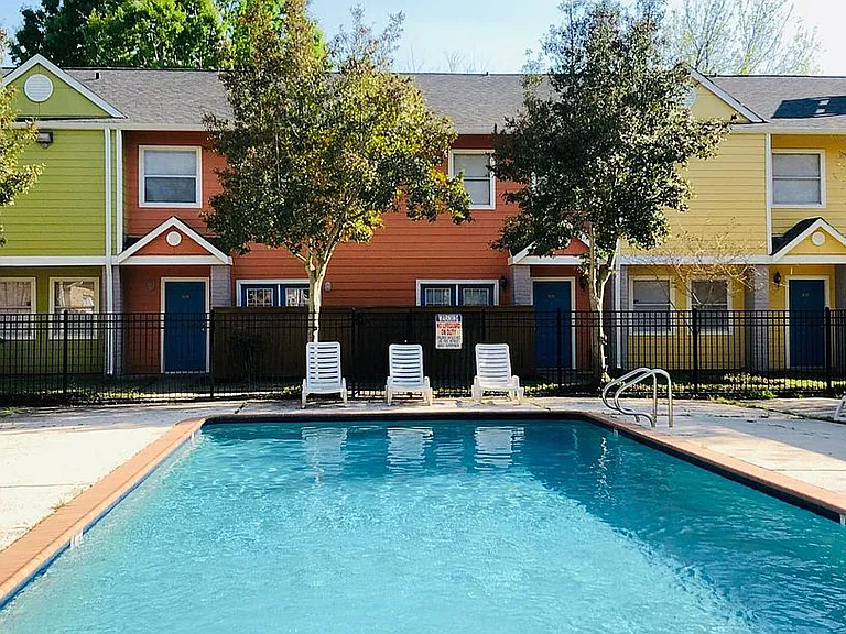Serena Village 1 Apartments — Photo 1
