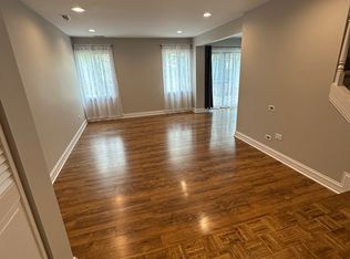 1467 Chippewa Trl, Wheeling, IL 60090