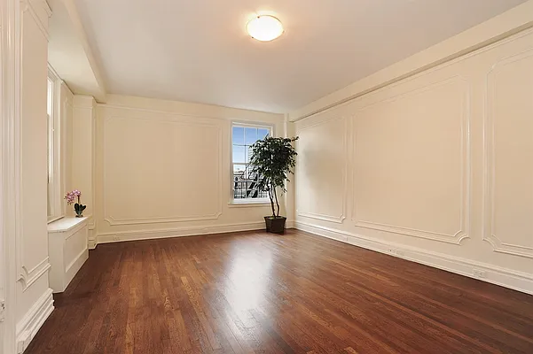 Sold by Corcoran | media 14