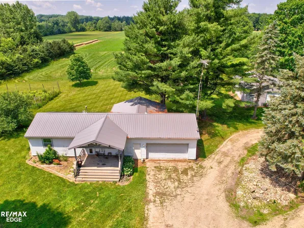 6241 Oliver Rd, Fostoria, MI 48435
