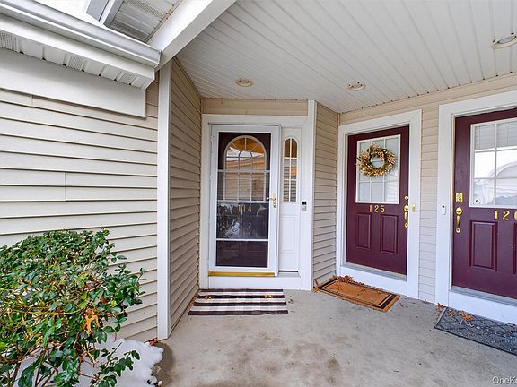 2nd image of 114 Viewpoint Terrace