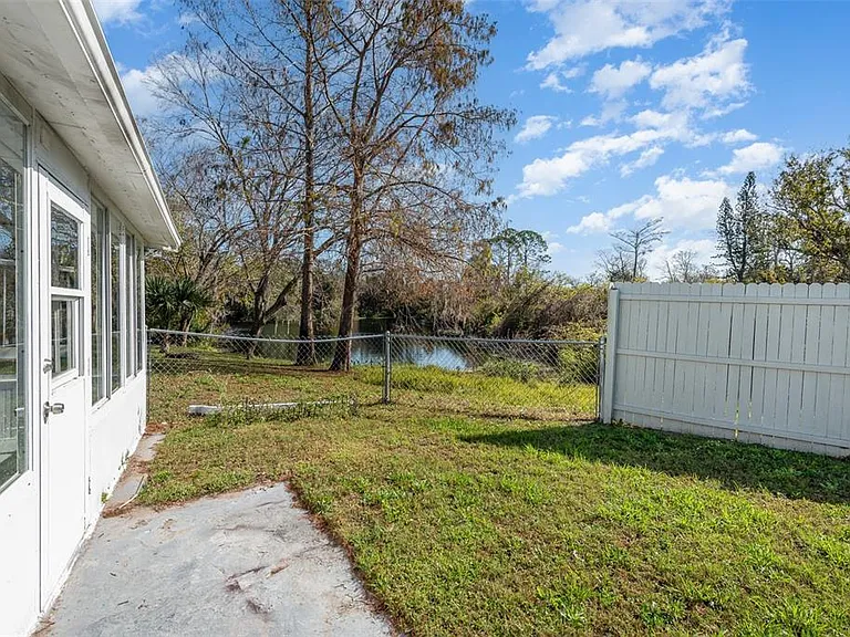3846 Long Grove Ln — Photo 26