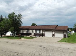 1108 N Johns St, Dodgeville, WI 53533