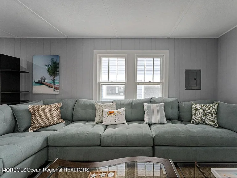 30 M St #SUMMER RENTAL — Photo 8
