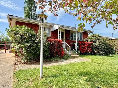 608 32nd St, Vienna, WV, 26105