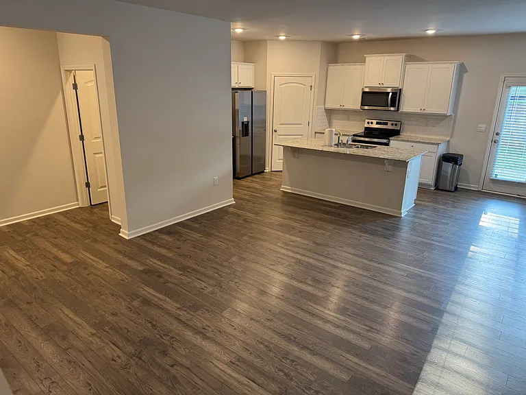 300 Stoneybrook Dr — Photo 19