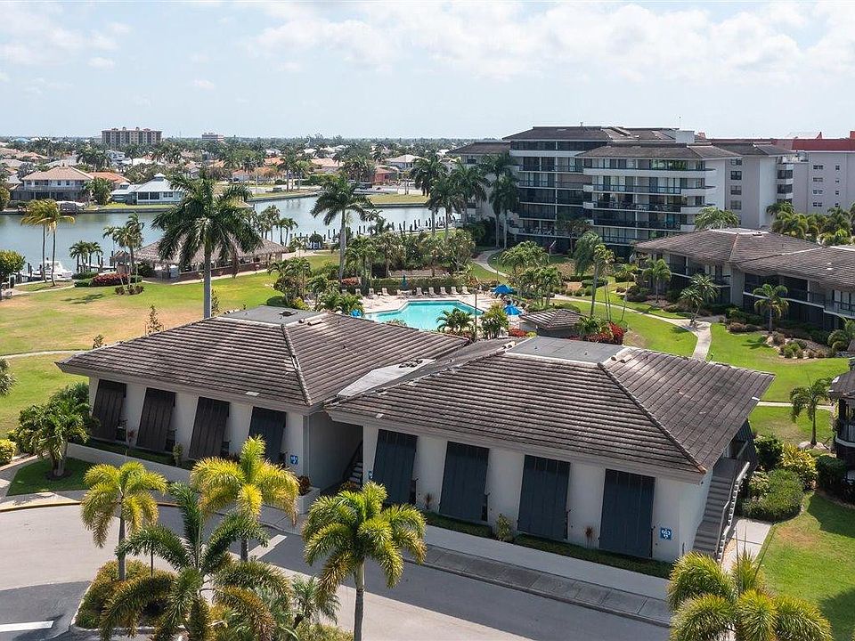 1st image of 663 Seaview Ct APT 1